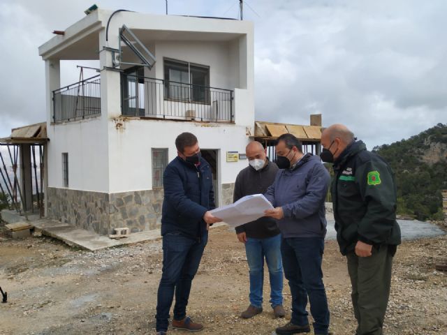 La Comunidad mejora las instalaciones del punto de vigilancia fija ´Coto Salinas´ en Yecla para prevenir incendios forestales - 1, Foto 1