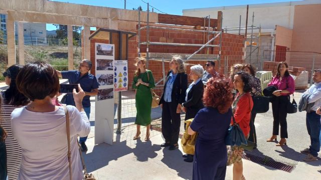 Alumnos del programa mixto ´Edificación Sostenible II´ avanzan en la construcción de un edificio bicoclimático en El Palmar - 1, Foto 1