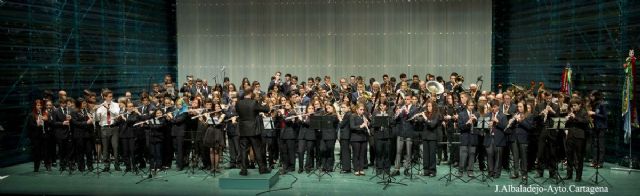 Las bandas de música de Cartagena tocaron al unísono en El Batel como acto de hermanamiento - 3, Foto 3