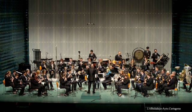 Las bandas de música de Cartagena tocaron al unísono en El Batel como acto de hermanamiento - 5, Foto 5