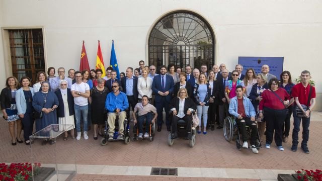 López Miras: El Pacto por la Dependencia es un gran paso para seguir mejorando día a día la calidad de vida de las personas dependientes - 1, Foto 1