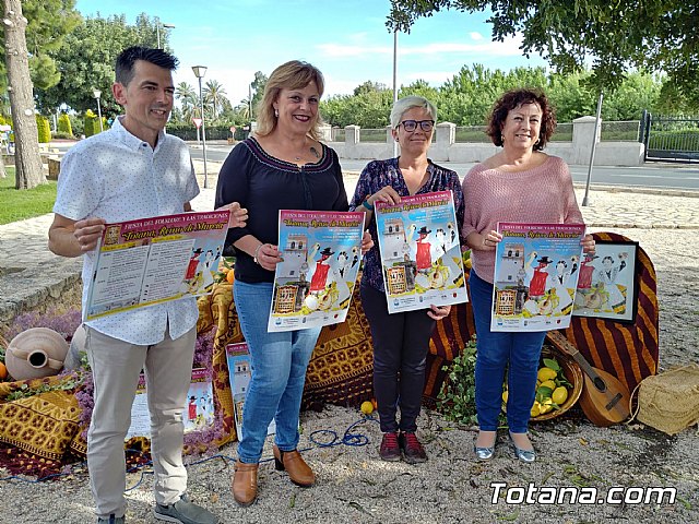 La Peña “La Mantellina” organiza la Fiesta del Folklore y las Tradiciones “Totana, Reino de Murcia”, Foto 1