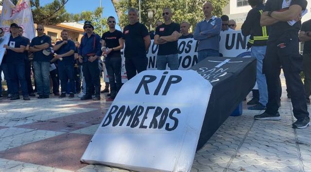 Podemos exige la reapertura del Parque de Bomberos de San Pedro y la ampliación del plantilla en el CEIS - 2, Foto 2