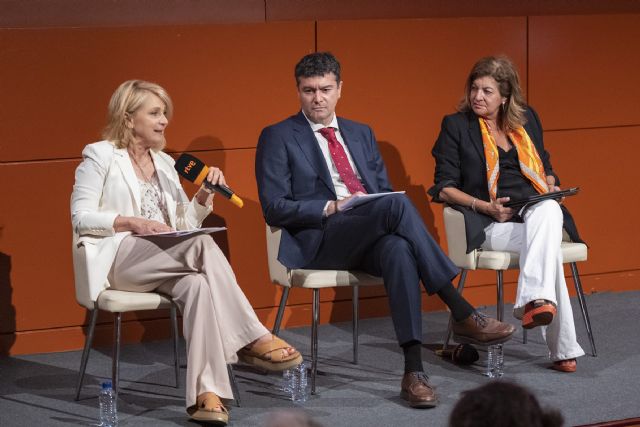 La presidenta de FORTA destaca el valor y la necesidad de servicio público en los medios de comunicación autonómicos en un momento de cambio en el panorama audiovisual - 1, Foto 1