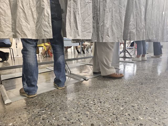 La participación en Lorca en las elecciones al Parlamento Europeo de este domingo alcanza casi un 28 por ciento - 2, Foto 2