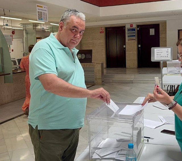 Fernando Martínez, candidato de EXISTE, ejerció su derecho al voto - 1, Foto 1