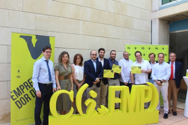 Una empresa de búsqueda de abogados por Internet, premio ´Emprendedor del Mes´ de junio - 1, Foto 1