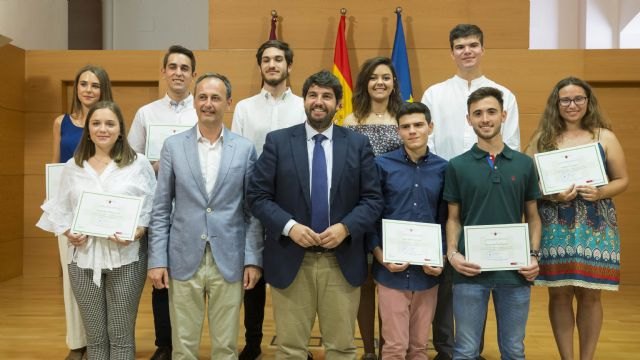 López Miras anuncia que la Comunidad abonará el coste de la matrícula universitaria a los 10 estudiantes con mejor nota en la EBAU - 1, Foto 1