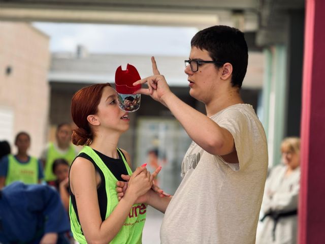 Archena fomenta la autodefensa de personas con discapacidad a través de un curso de artes marciales, organizado por la escuela de verano inclusiva - 1, Foto 1