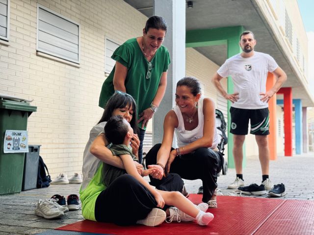 Archena fomenta la autodefensa de personas con discapacidad a través de un curso de artes marciales, organizado por la escuela de verano inclusiva - 2, Foto 2