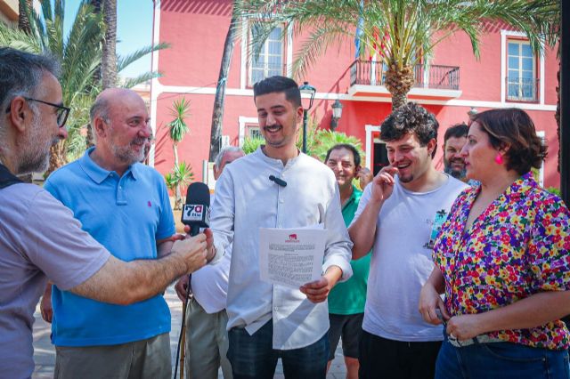 IU-Verdes presenta en Alhama una moción que llevará a todos los Ayuntamientos para reforzar la inspección laboral en el ámbito agrícola de la Región de Murcia - 2, Foto 2