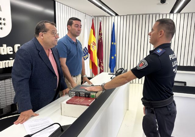 Dos nuevos agentes toman posesión de su plaza en la Policía Local - 4, Foto 4