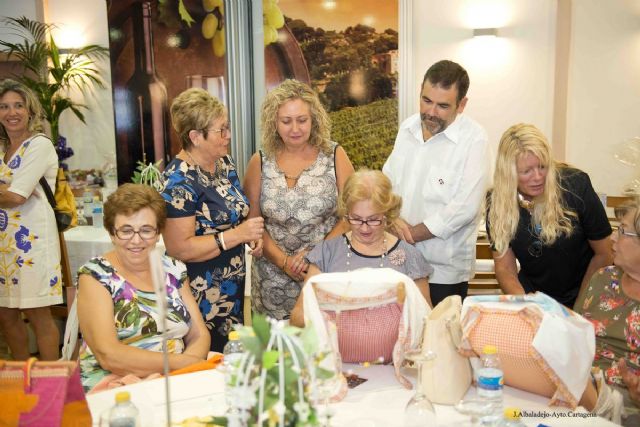 Bolillo y bordados en las fiestas patronales de El Algar - 1, Foto 1