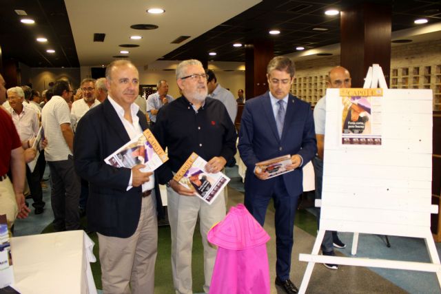 Presentación de la revista taurina El Capote - 1, Foto 1