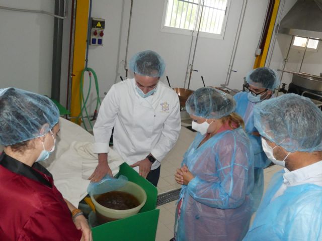 Sonia Moreno visita la fábrica Confituras tradicionales, reconocida como una de las diez mejores mermeladas del mundo - 2, Foto 2