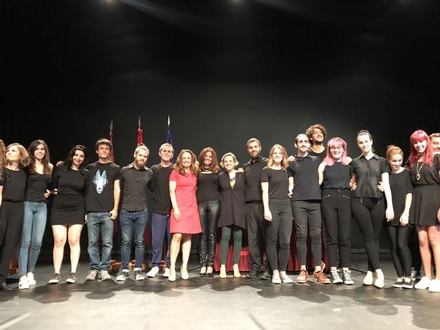 Más de 270 alumnos comienzan el curso en la Escuela de Arte Dramático de la Región - 1, Foto 1