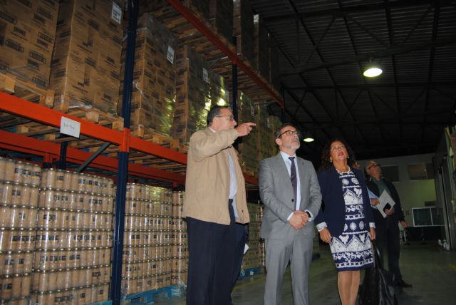 La segunda fase del Plan de Ayuda Alimentaria reparte 1,3 millones de kilos de alimentos entre 50.000 personas desfavorecidas de la Región - 2, Foto 2