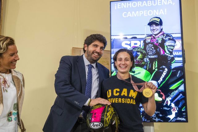 López Miras: Ana Carrasco venció en lo deportivo y también a los prejuicios de ser mujer en un mundo considerado de hombres - 2, Foto 2