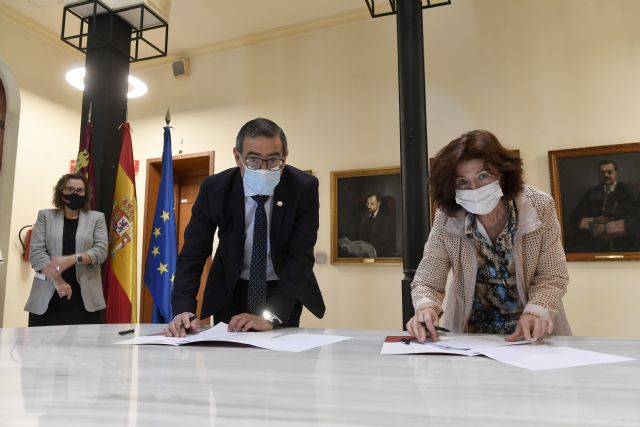 La UMU y Colabora Mujer firman un convenio para dar visibilidad al papel de la mujer en el mundo empresarial - 1, Foto 1