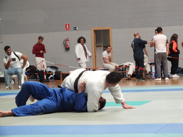 Cerca de 200 luchadores de 14 escuelas participan en el campeonato interclub infantil de kárate - 2, Foto 2