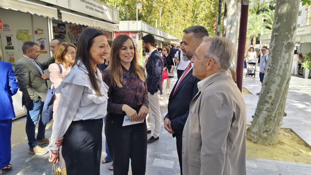 Abre sus puertas la mayor librería al aire libre de la Región de Murcia: La Feria Bonica Abre sus puertas la mayor librería al aire libre de la Región de Murcia: La Feria Bonica