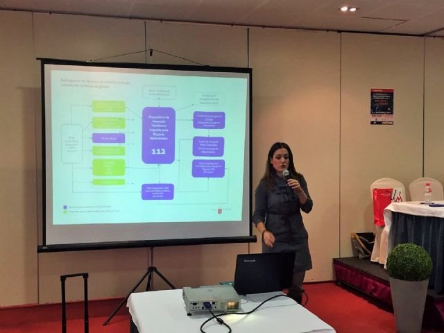 Familia colabora en la elaboración del protocolo para mejorar la atención a mujeres y menores víctimas de violencia de género de Ceuta - 1, Foto 1