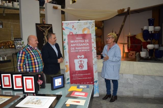 La Muestra de Artesanía de Navidad llega a los 74 stands e incorpora el envío de compras a domicilio - 1, Foto 1