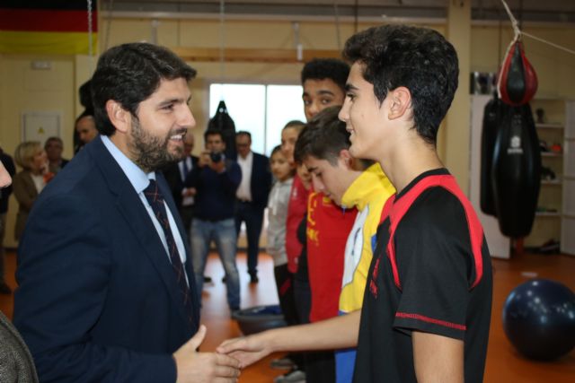 López Miras participa en el acto de apertura del curso del Centro de Tecnificación Deportiva ´CAR Infanta Cristina´ de Los Alcázares - 3, Foto 3