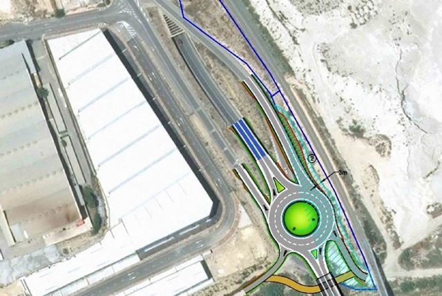 El Ministerio de Fomento construirá una rotonda para mejorar el tráfico en la salida de La Media Legua - 2, Foto 2