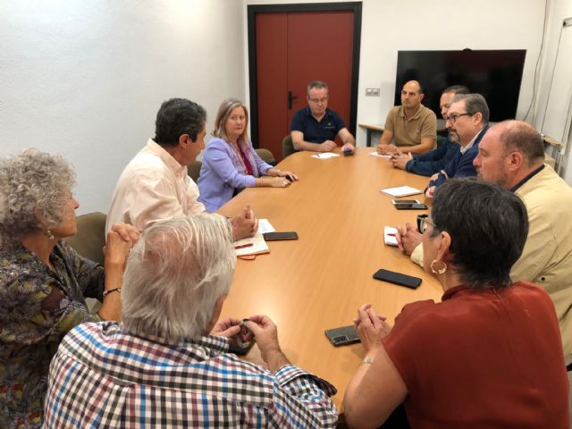 El Grupo promotor del Manifiesto por la Unidad de la Izquierda en la Región de Murcia se reúne con CCOO de la Región de Murcia - 1, Foto 1