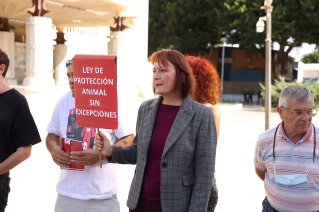 Podemos acusa al PSOE de estar vendiendo los derechos de los animales al lobby de la caza - 2, Foto 2