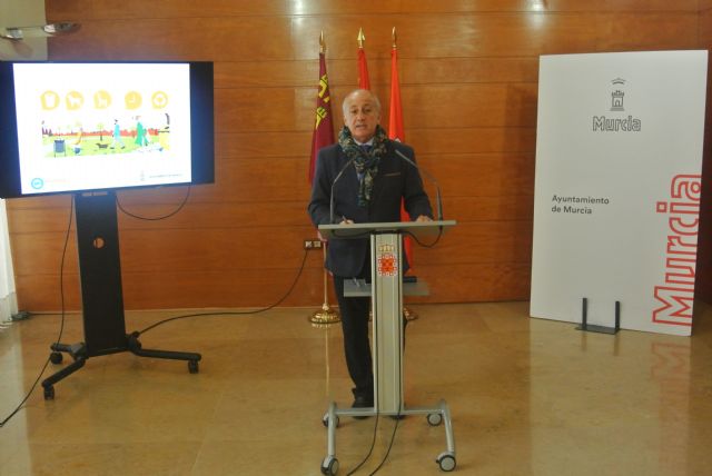 Fomento pone en marcha un dispositivo especial de limpieza y recogida de residuos para Navidad - 1, Foto 1