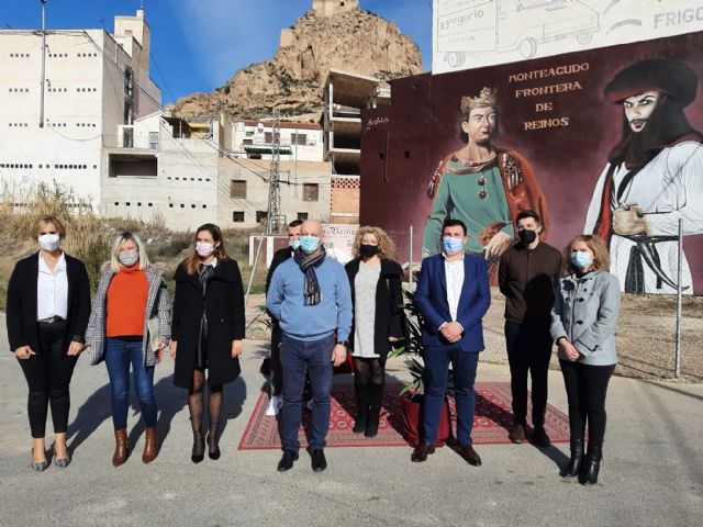 Monteagudo luce un nuevo mural dedicado a Alfonso X El Sabio y el Rey Lobo - 1, Foto 1