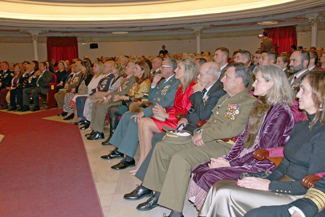 Religión. El Ejército de Tierra celebró este domingo la festividad de la Inmaculada Concepción, con un acto castrense en el cuartel general de la Fuerza Terrestre - 1, Foto 1