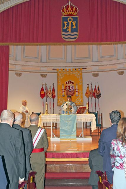 Religión. El Ejército de Tierra celebró este domingo la festividad de la Inmaculada Concepción, con un acto castrense en el cuartel general de la Fuerza Terrestre - 3, Foto 3