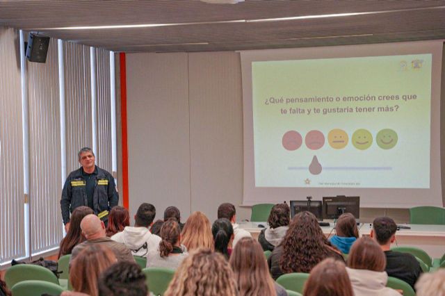 Comienzan los talleres del plan municipal de prevención de conductas suicidas, con más de 200 jóvenes en su primera jornada - 1, Foto 1