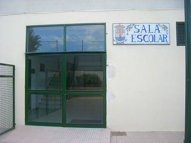 Acuerdan reconocer la obligación del gasto eléctrico de la Sala Escolar en favor del IES Prado Mayor - 1, Foto 1