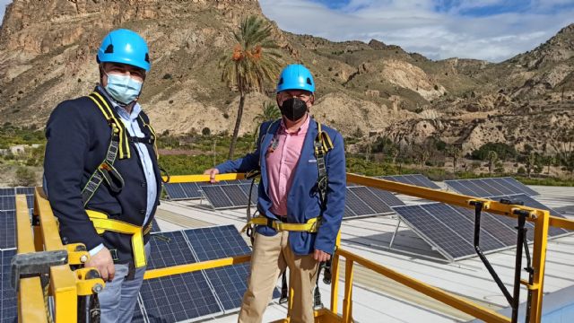 Inaugurada una instalación solar en la cubierta del pabellón de Ojós - 1, Foto 1