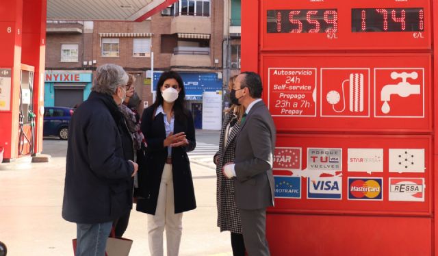 Guardiola: Con el PSOE de Sánchez, 1,2 millones de vehículos en la Región pagan un 30 por ciento más por llenar el depósito - 1, Foto 1