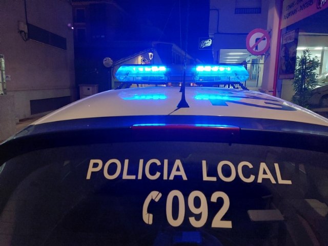 La Policía Local detiene a dos personas que se encontraban robando en el interior de una vivienda en El Raiguero, Foto 1