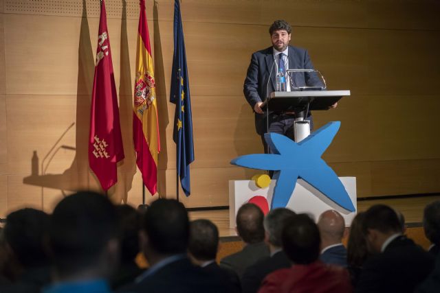 López Miras inaugura la jornada de entrega de los XIII Premios Emprendedor XXI - 2, Foto 2