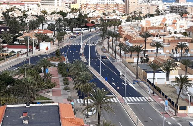 Termina la remodelación de la rotonda del Caballito de Mar que mejora la movilidad y seguridad en la entrada de La Manga - 1, Foto 1