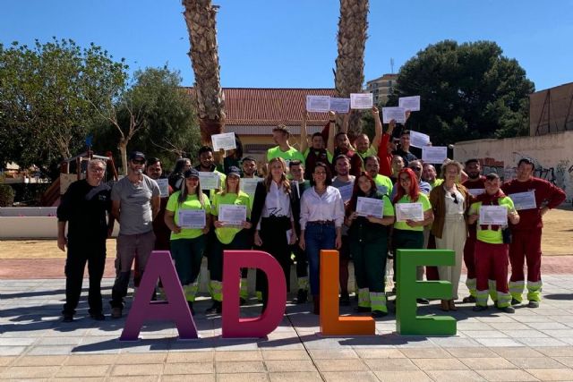 Los 40 alumnos trabajadores del PMEF Mar Menor de la ADLE completan su formación y reciben sus certificados de profesionalidad - 1, Foto 1