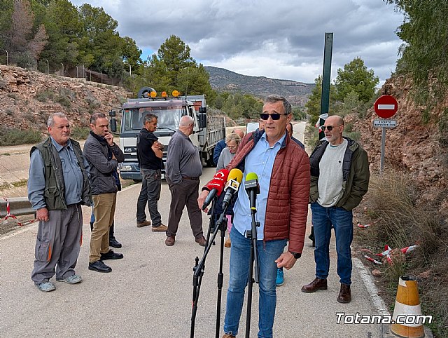 Vecinos de Totana se movilizan contra la colocación de puertas en los accesos al Trasvase Tajo-Segura, Foto 4