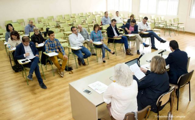 El Consejo Escolar Municipal propone como festivos el 31 de octubre, el 9 de diciembre y el 27 de febrero - 1, Foto 1