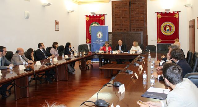 Empresarios de la Región participan en el ciclo 'Universidad y liderazgo empresarial' - 1, Foto 1