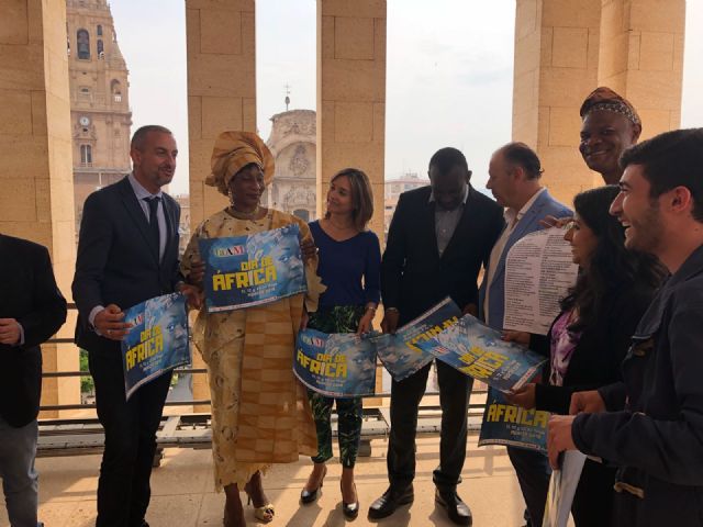 La comunidad africana de Murcia saldrá el sábado a las calles para dar a conocer la realidad del continente hermano, con un colorido pasacalles - 3, Foto 3