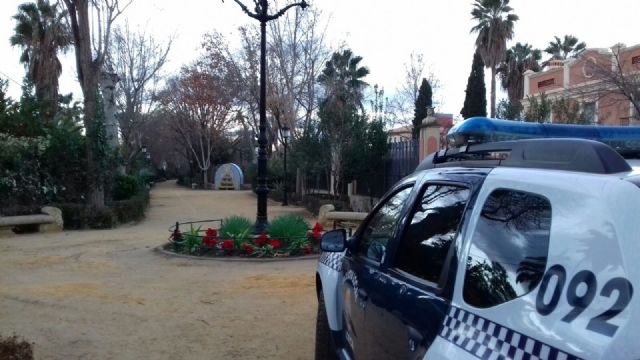 Dos detenidos por Policía Local por un presunto delito de robo con fuerza en una fábrica de curtidos del polígono de Serrata - 1, Foto 1