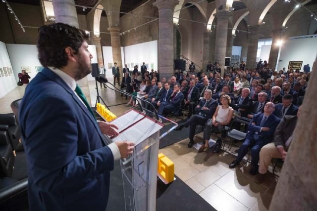 López Miras: Necesitamos un acuerdo que dé certidumbre al sector agroalimentario y solucione el problema de agua en toda España - 1, Foto 1