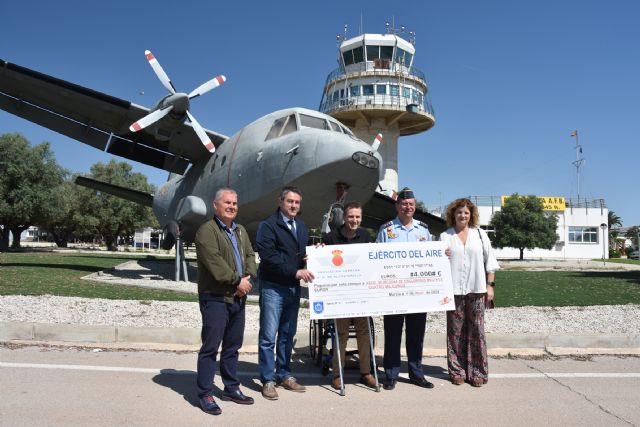 La Base Aérea de Alcantarilla reparte más de cien mil euros a diversas asociaciones benéficas - 2, Foto 2